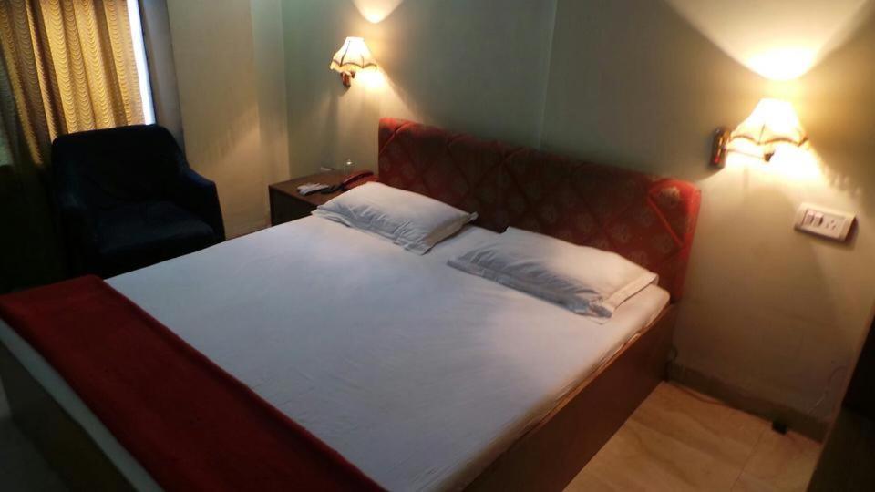 The Dhamu Hotel Джайпур Екстериор снимка